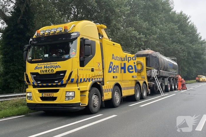 Vrachtwagen volledig verwoest door brand