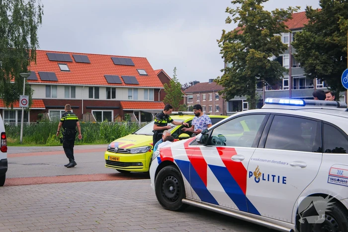 Jonge fietser gewond bij botsing met een personenauto