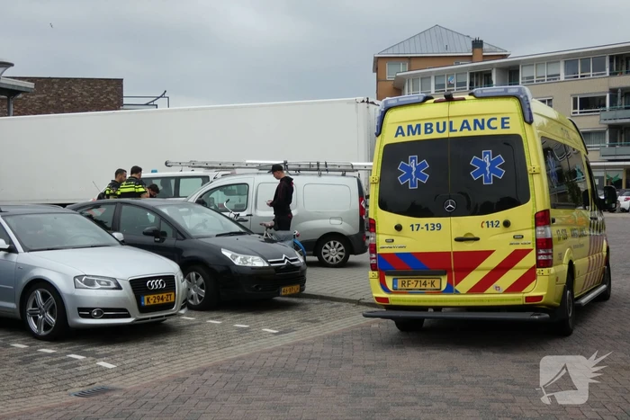 Fietser gewond bij botsing met bestelbus