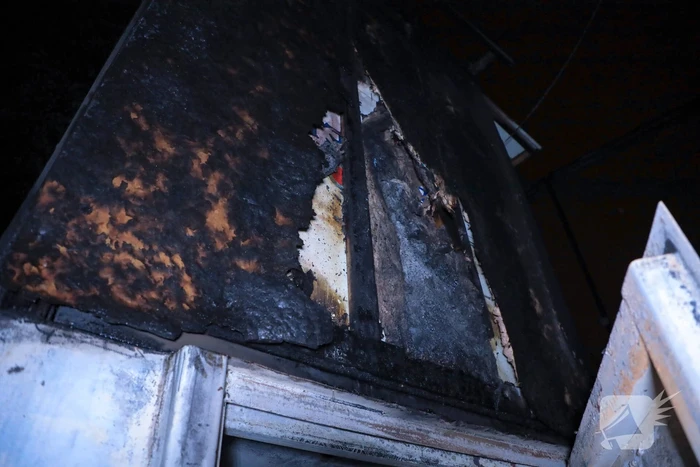 Brandweer blust brand in huisje van softbal vereniging Quick