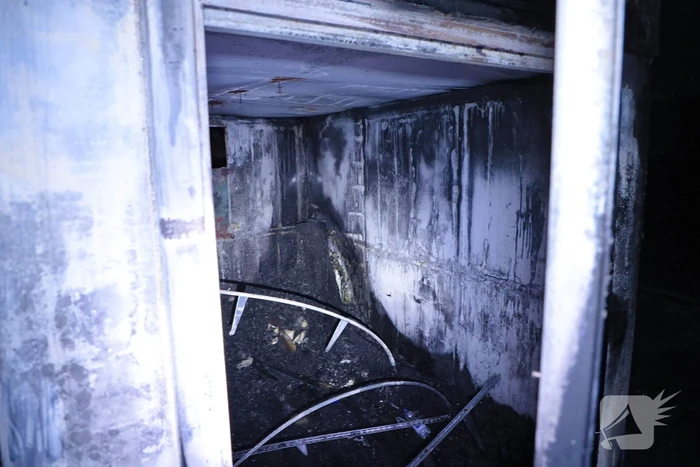 Brandweer blust brand in huisje van softbal vereniging Quick