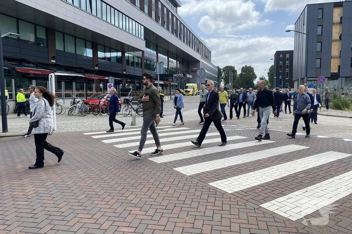 Honderden agenten bewijzen laatste eer aan overleden motoragent