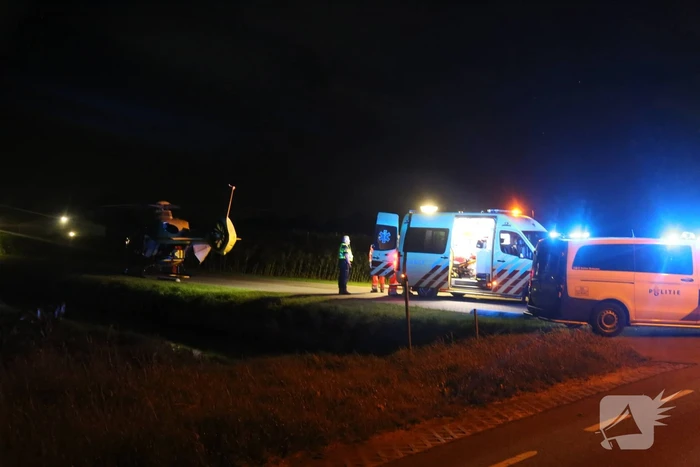 Meerdere gewonden bij botsing tegen boom
