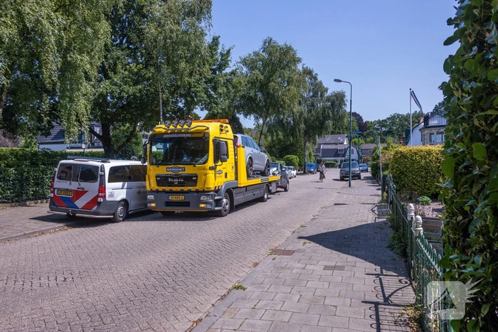 Auto's botsen op kruising