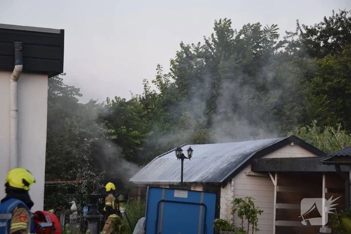 Schuur volledig in brand door accu e-bike