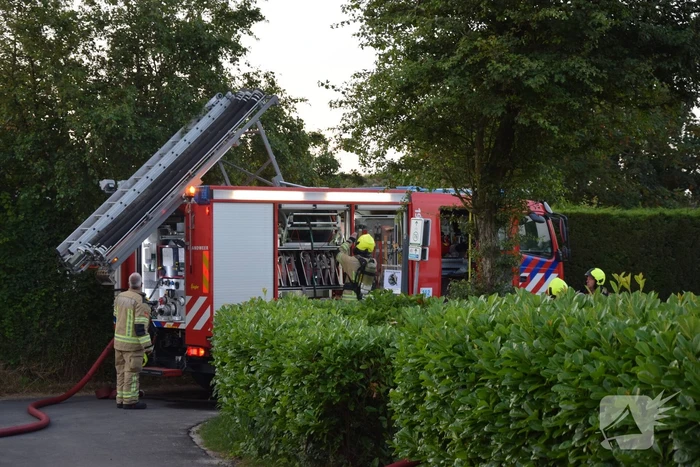 Schuur volledig in brand door accu e-bike