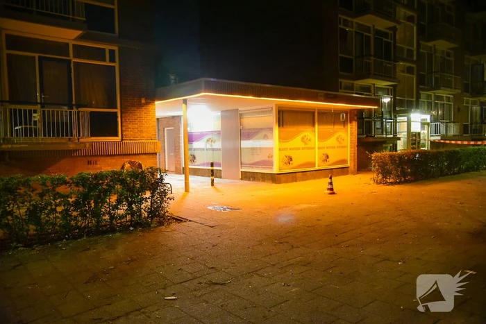 Man zwaargewond na schietpartij op straat
