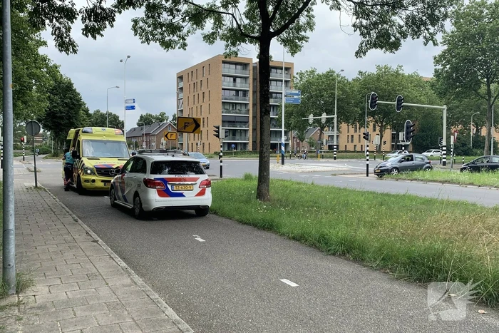 Scooterrijder gaat er vandoor na botsing met fietser