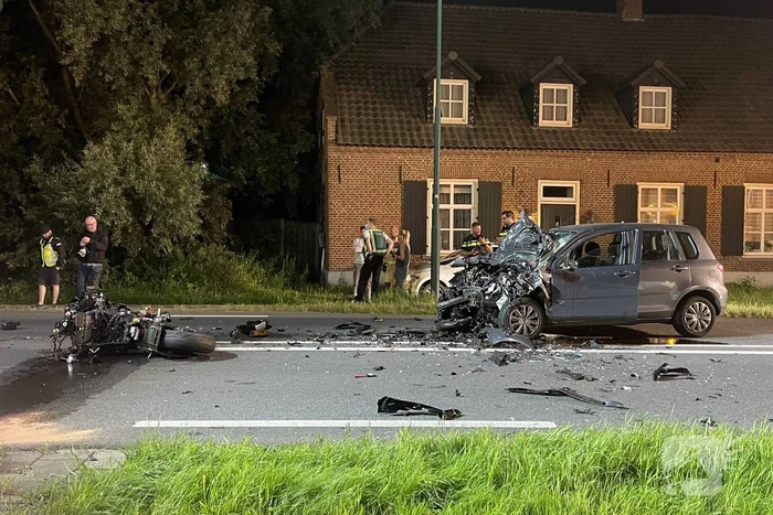 Motorrijder overleden bij zeer ernstig ongeval