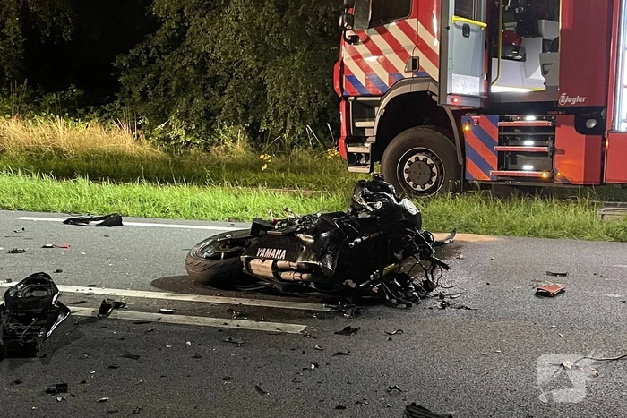 Motorrijder overleden bij zeer ernstig ongeval