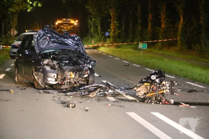 Motorrijder overleden bij zeer ernstig ongeval