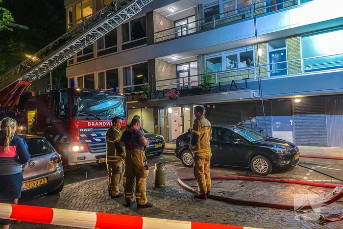 Middel brand op derde etage flatgebouw