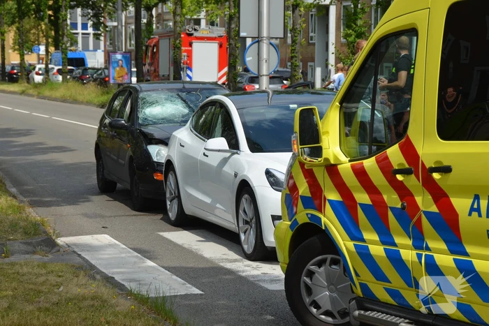 Kop-staart botsing bij oversteekplaats in Potmargezone