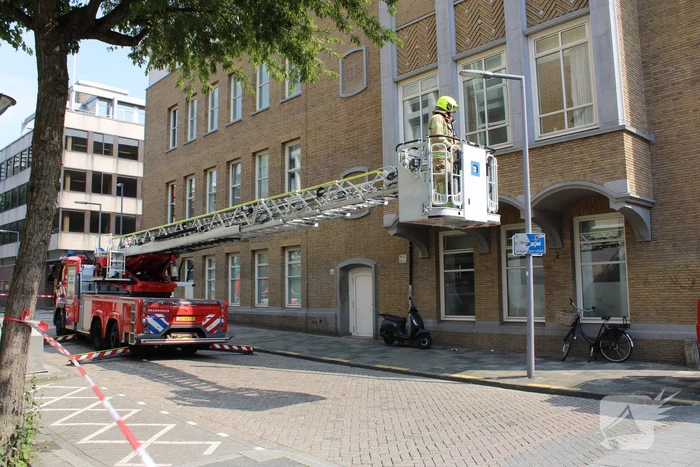 Oogziekenhuis ontruimd na zeer grote brand