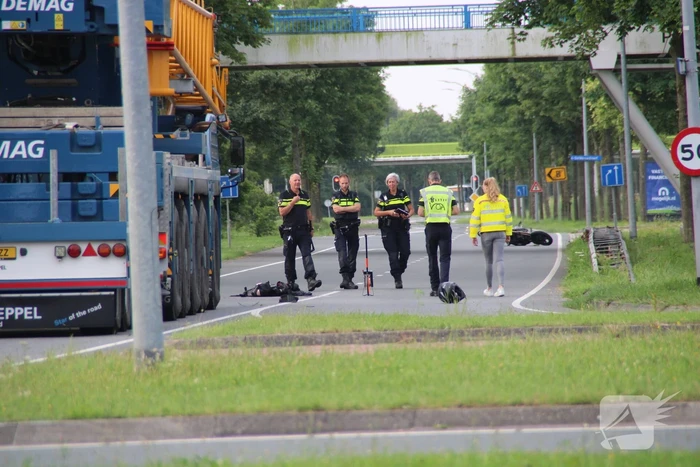 Motorrijder komt om het leven bij verkeersongeval