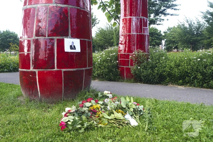 Gedenkplek ingericht voor Peter R de Vries op de Kai Park