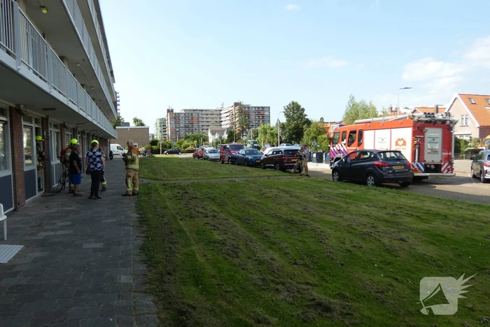 Brandweer doet onderzoek naar gaslucht