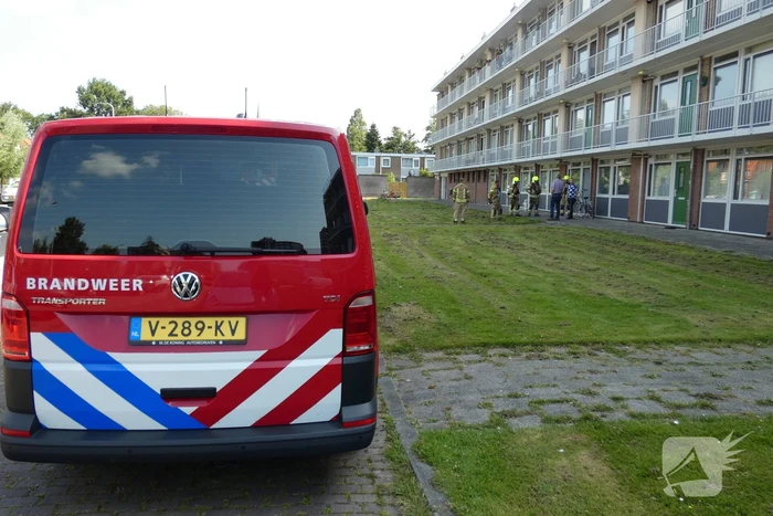 Brandweer doet onderzoek naar gaslucht