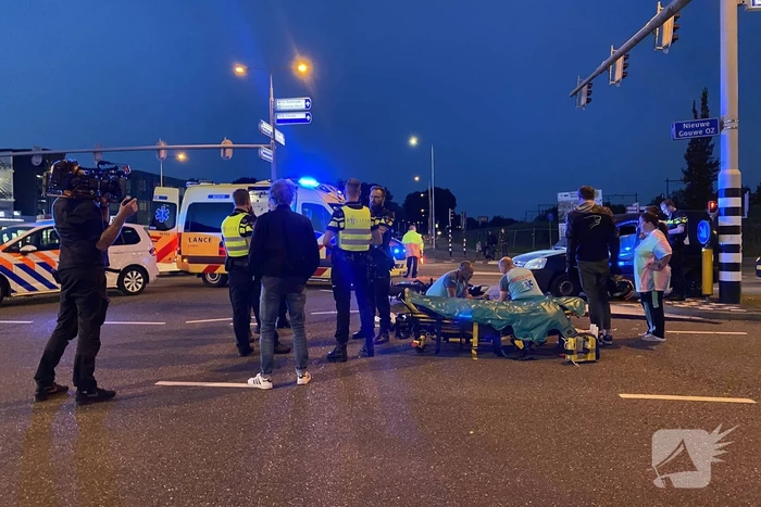 Motorrijder gewond bij botsing met auto