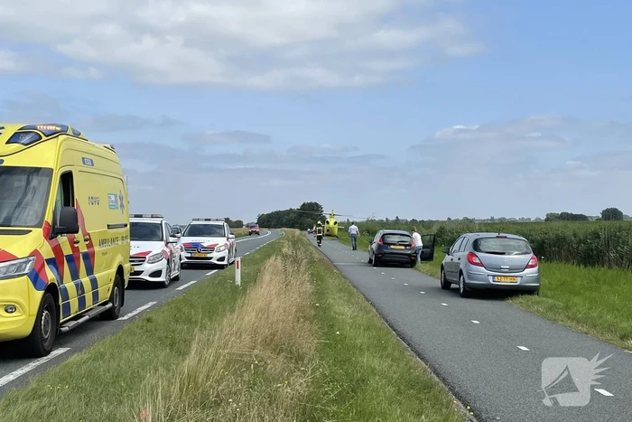 Auto's belanden in sloot
