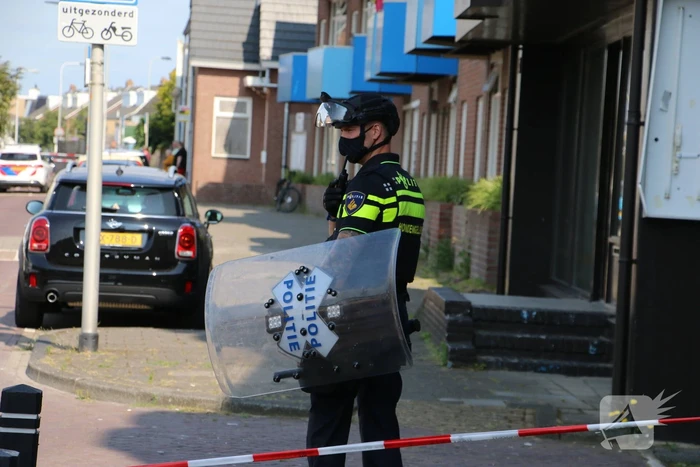 Appartementencomplex ontruimd na dreiging door bewoner
