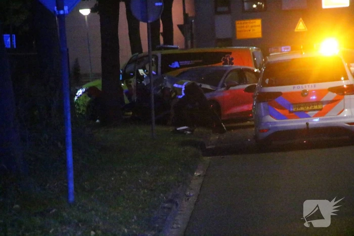 Auto in de kreukels bij eenzijdige aanrijding