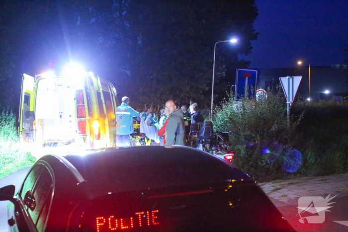 Brommerrijder belandt in sloot
