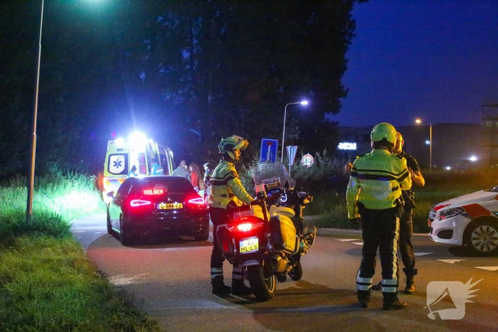 Brommerrijder belandt in sloot