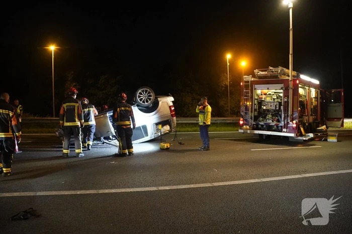 Snelweg volledig afgesloten door zwaar ongeval