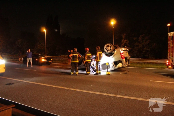 Snelweg volledig afgesloten door zwaar ongeval