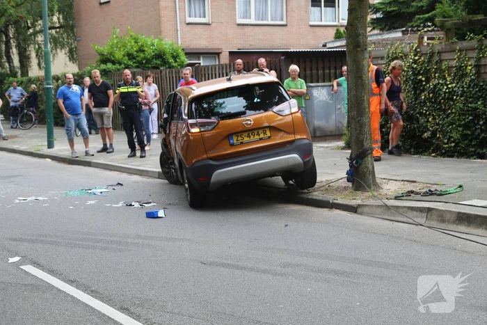 Flinke schade bij aanrijding op kruising