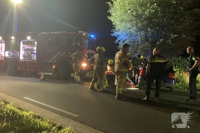 Persoon gewond bij botsing met boom