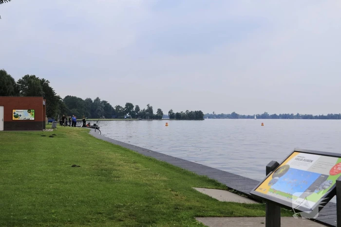 Zoektocht naar vermiste duiker Vinkeveense Plassen