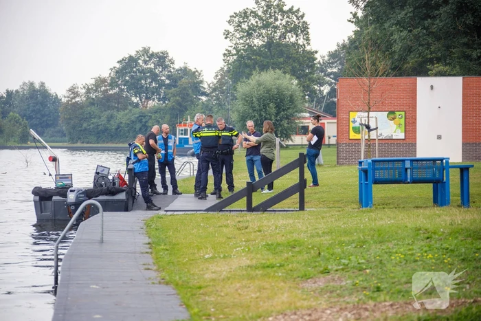 Zoektocht naar vermiste duiker Vinkeveense Plassen