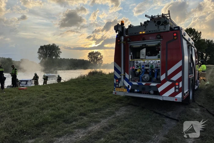Hevige brand op motorjacht