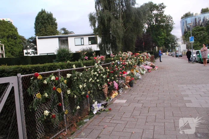 Bloemenzee voor doodgestoken man (27)