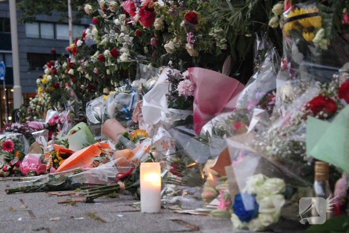 Bloemenzee voor doodgestoken man (27)
