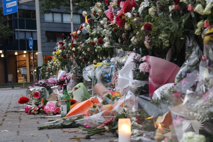 Bloemenzee voor doodgestoken man (27)