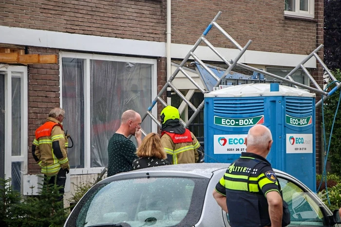 Persoon zwaargewond door omgevallen steiger