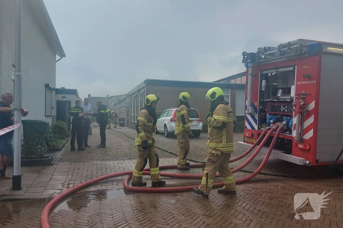 Veel rook bij brand in kantoorpand
