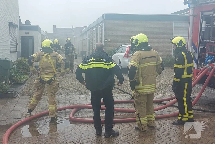 Veel rook bij brand in kantoorpand