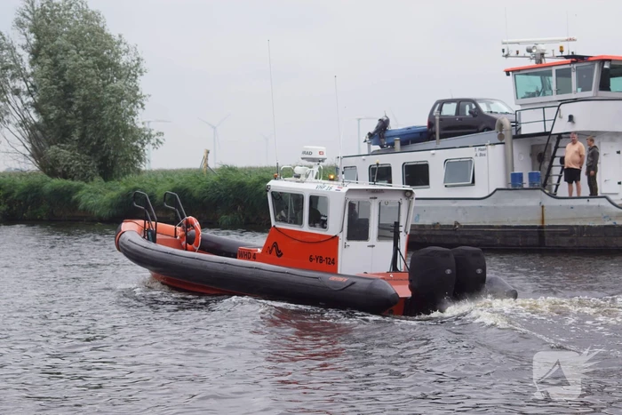 Grote zoekactie naar mogelijk persoon te water Jachthaven 't Raboes