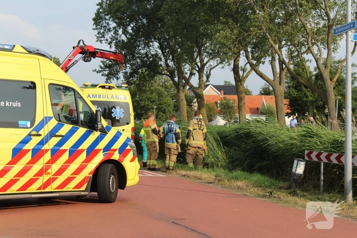 Twee aanhoudingen nadat gestolen auto te water raakt
