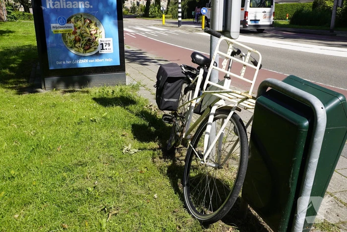 Bestuurder slaat op de vlucht na aanrijding met fietser