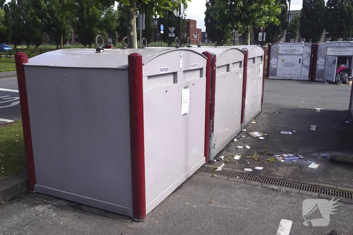 Overlastgevende containers in centrum van Vathorst worden verwijderd