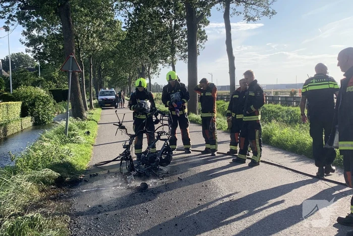 Scooter gaat in vlammen op