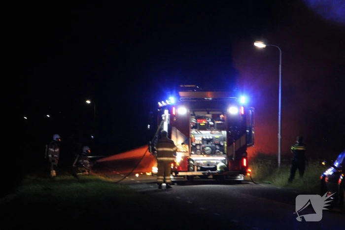 Auto verwoest door brand