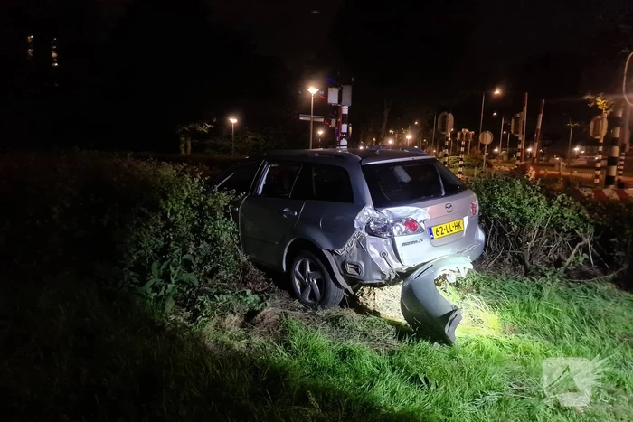 Auto zwaar beschadigd bij eenzijdig ongeval