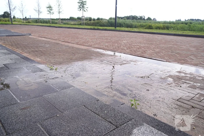 Waterleiding geraakt in Rengerswetering