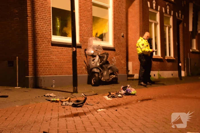 Automobilist rijdt scooter aan en vlucht